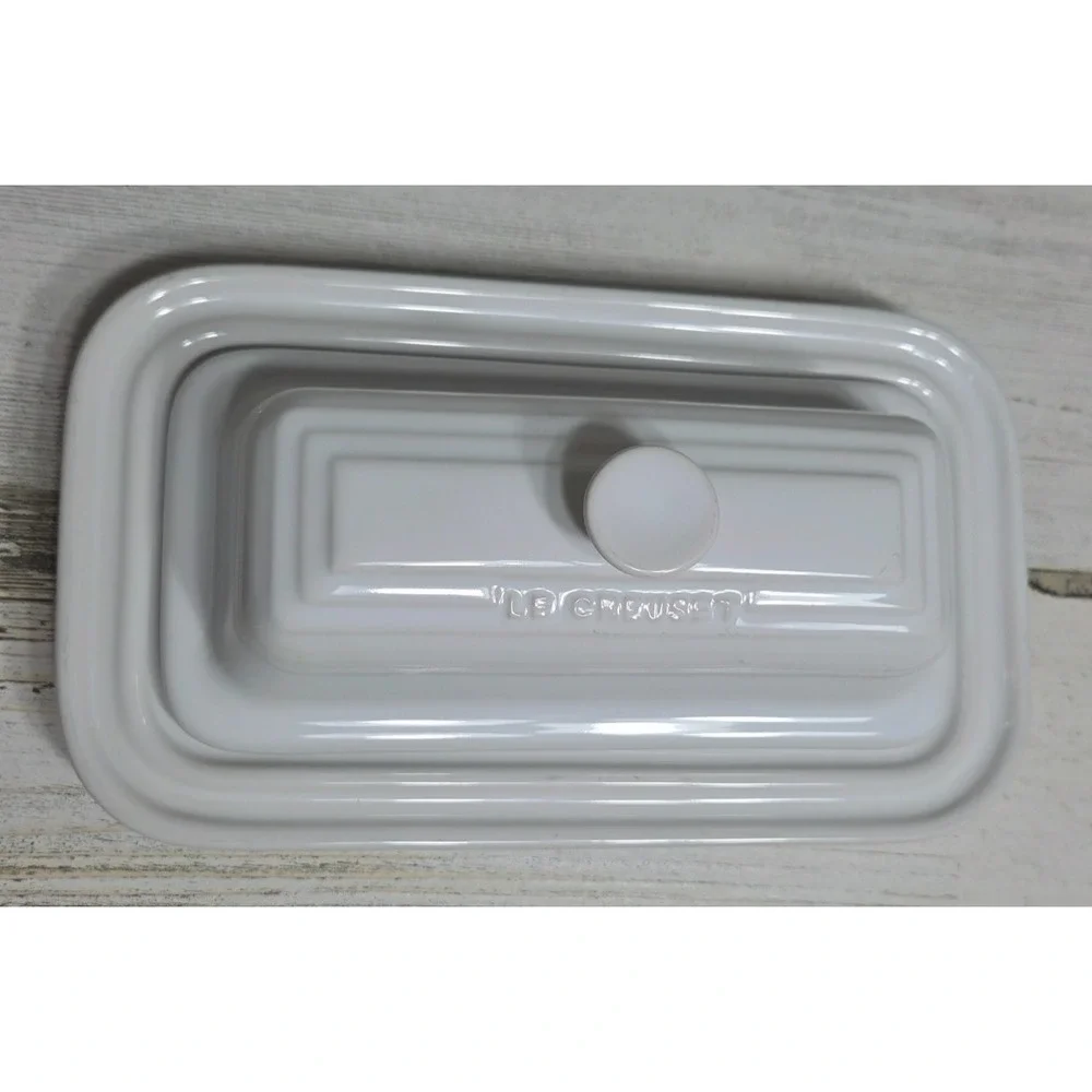 Le Creuset White Heritage Stoneware Covered Butter Dish Rectangular 2 Piece